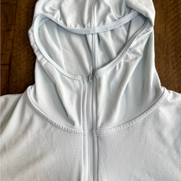 Uniqlo Light blue  atlhetic Zip-Up Jacket - Picture 4 of 8